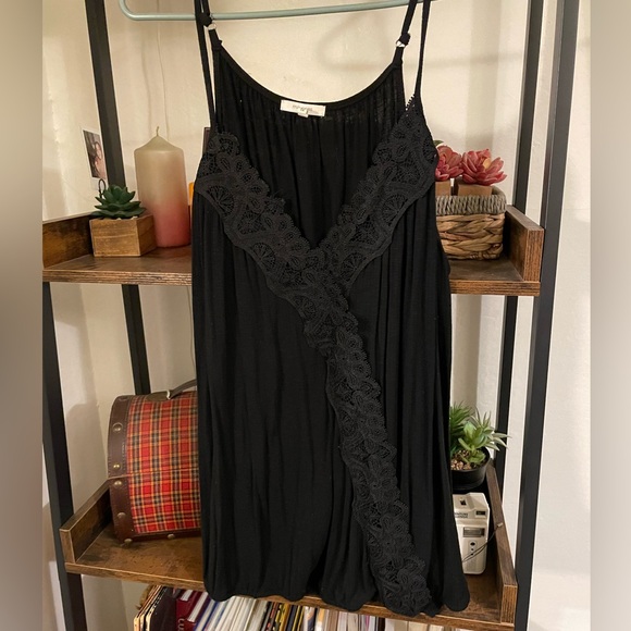 Maurice’s tank top - Picture 1 of 4